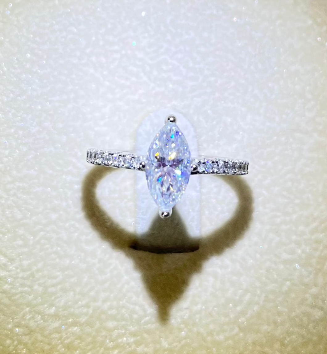 Moissanite Ring - GRA Certified - Pass Test Diamond Pen