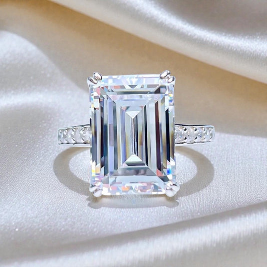 7 Carats Emerald Cut Ring