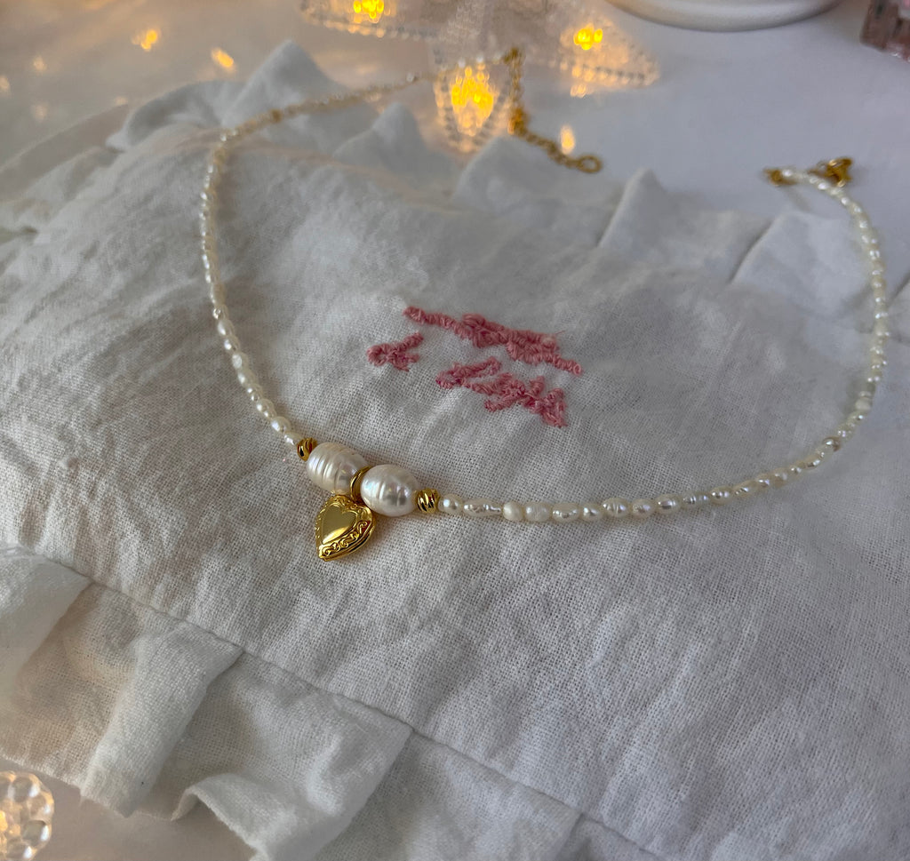HANDMADE Pearl Locked Heart Necklace