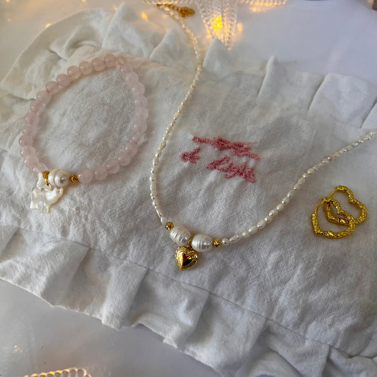 Kissen zur Präsentation von Schmuck mit individuellem Namen